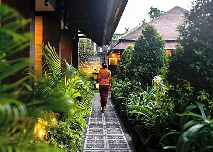 Ari Putri Sanur (Bali)