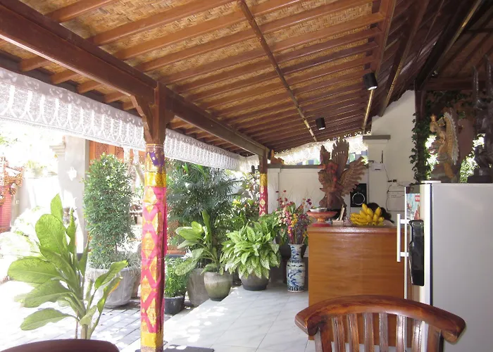 Ari Putri Sanur (Bali)